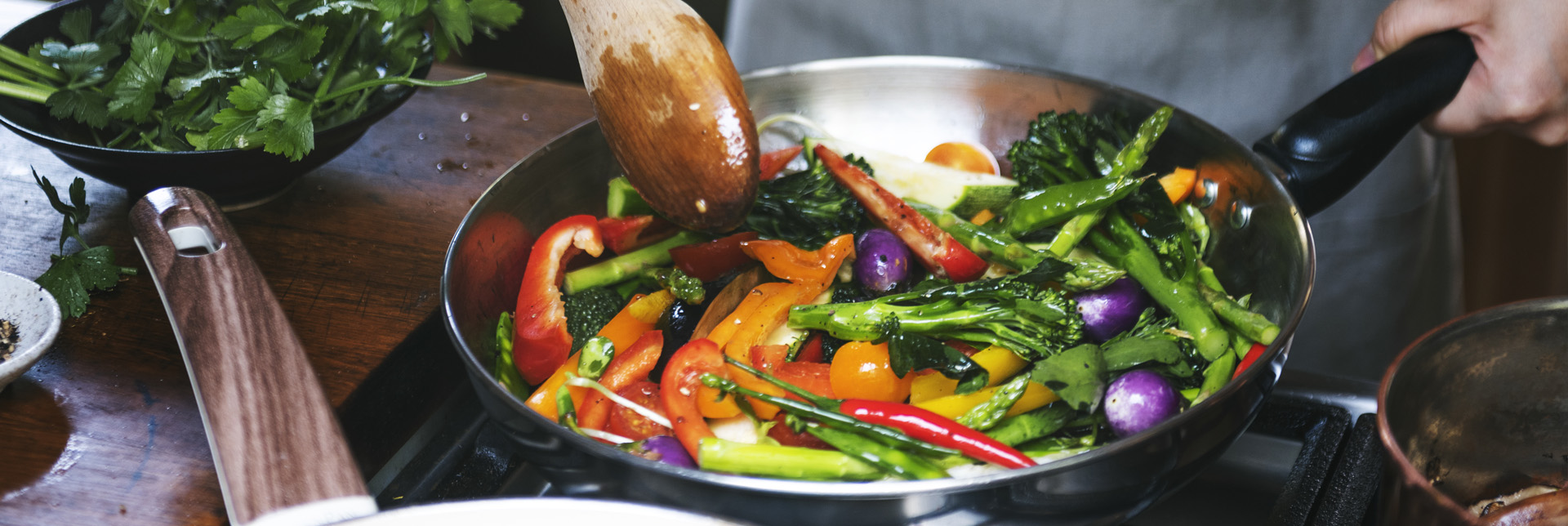 Wie sich das Kochen auf Nährstoffe in deinen Lebensmitteln auswirkt