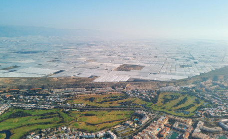 Los impactos medioambientales de la agricultura de invernadero en Almería, España